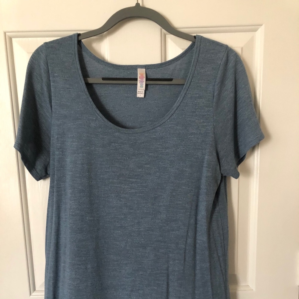 👑Lularoe classic tee👑